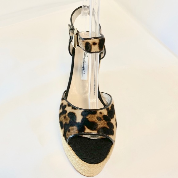 Brian Atwood   Sandals NEW. - Picture 11 of 16